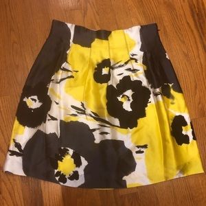 Anne Klein black yellow silk floral midi Skirt size 6 Petite fully lined